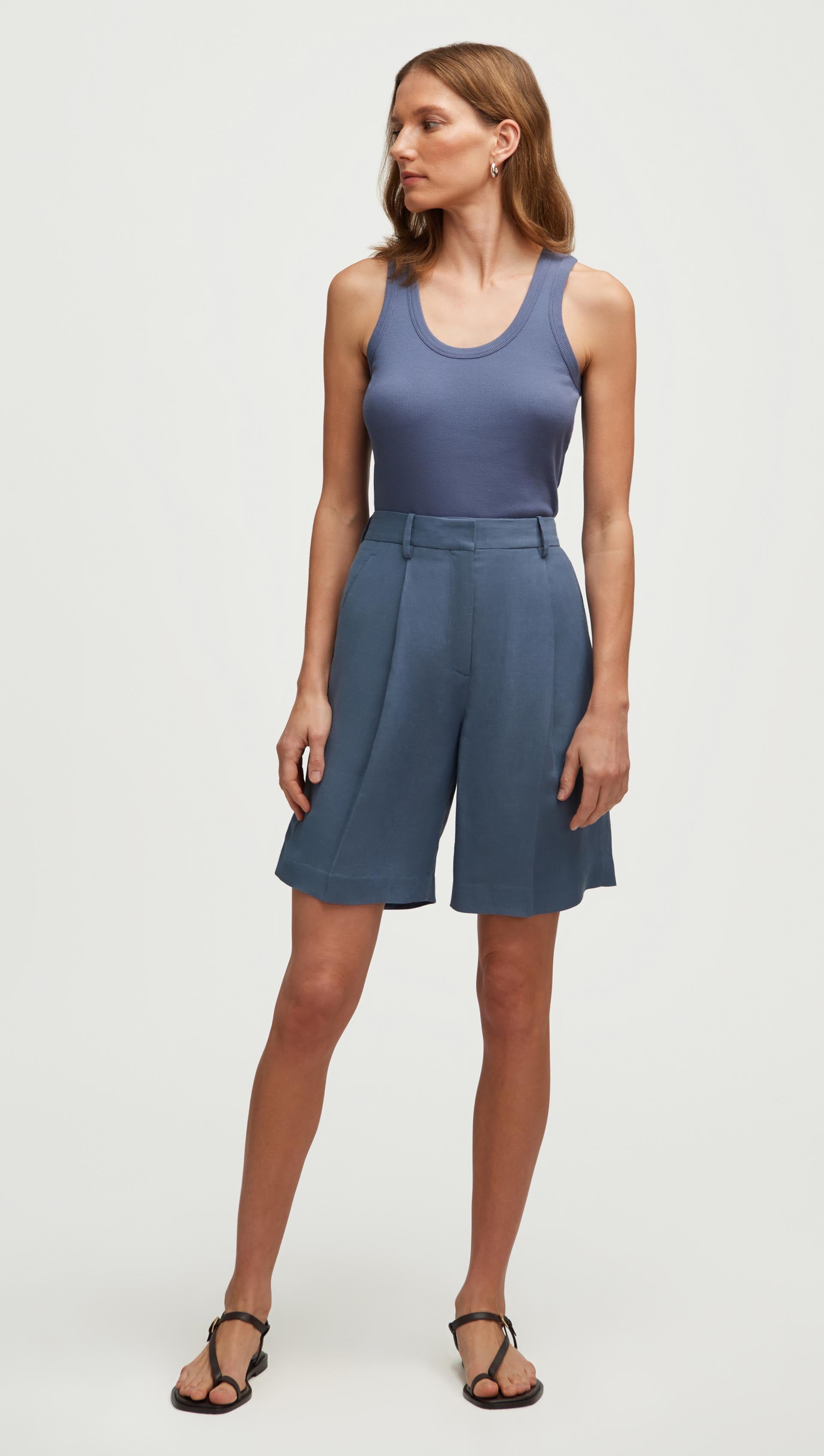 Pleated Shorts in Viscose Linen Twill | Powder Blue