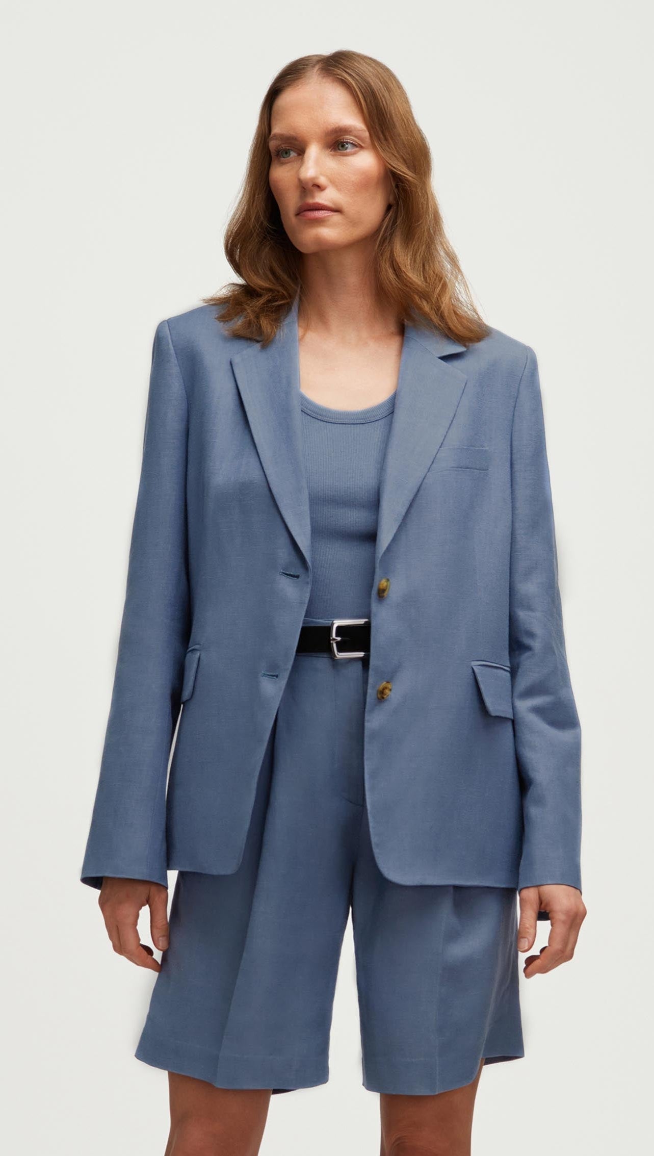 Boyfriend Blazer in Viscose Linen Twill | Powder Blue