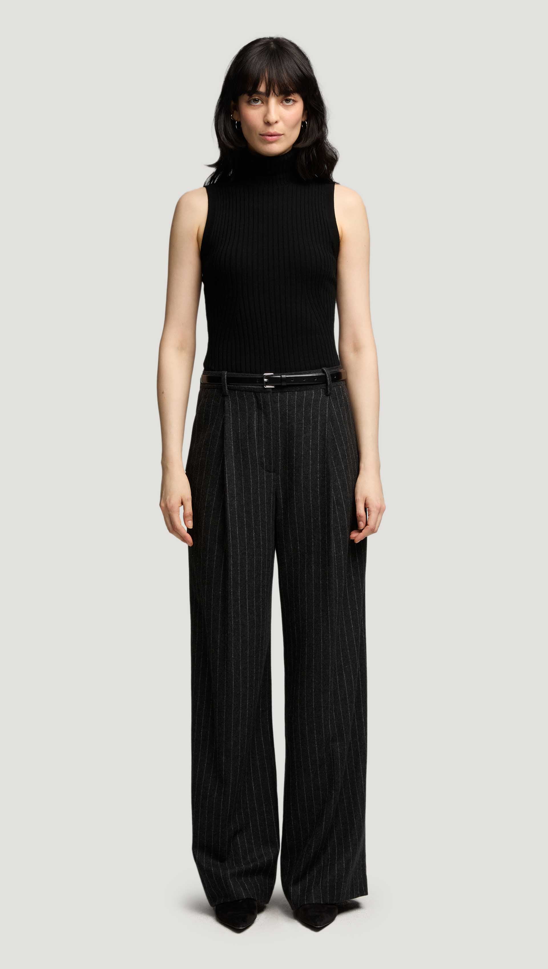 Single Pleat Trouser in Wool Blend | Grey Pinstripe